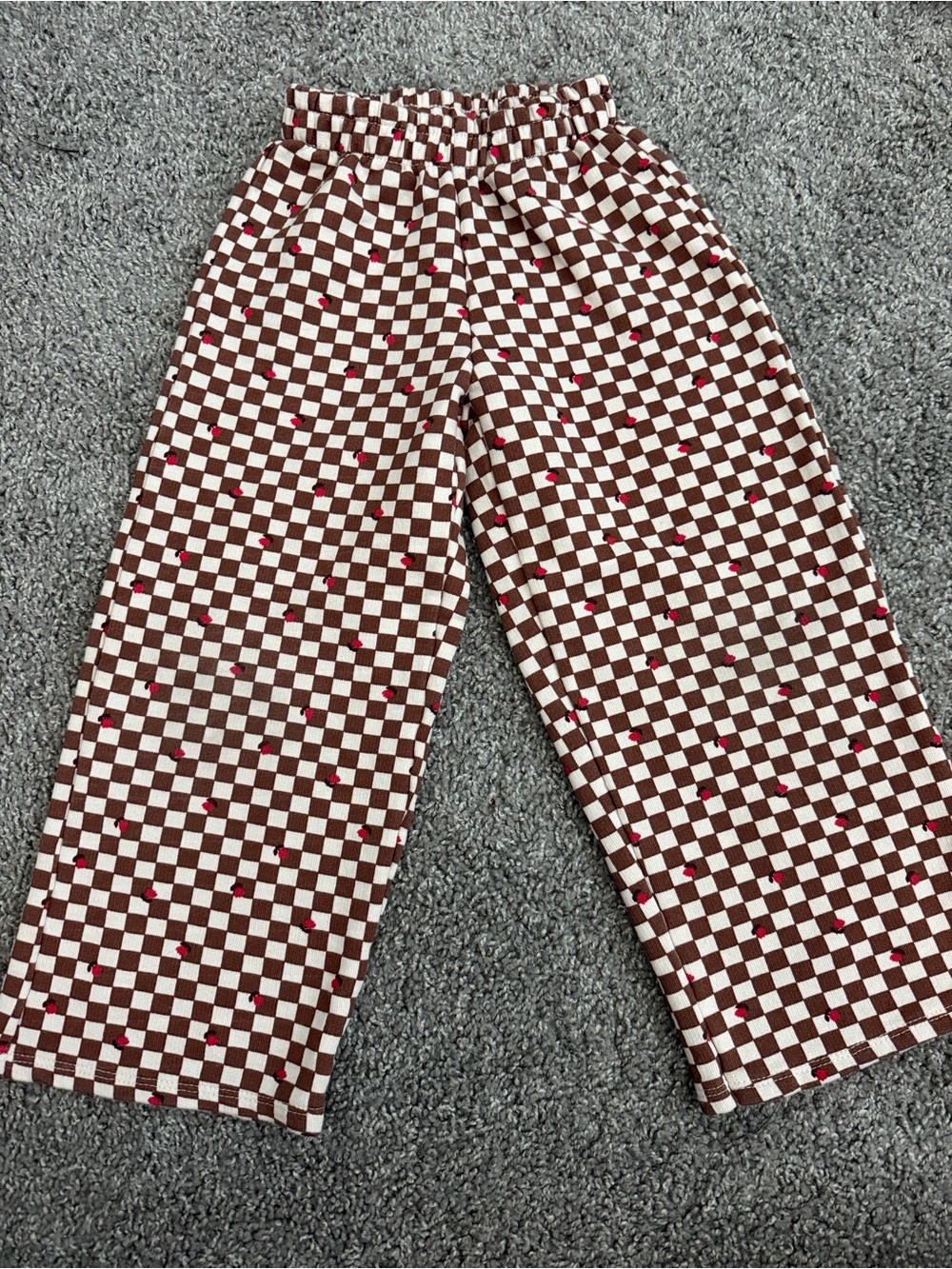 Zara Brown Cream Checkered Jogger Pants with apples